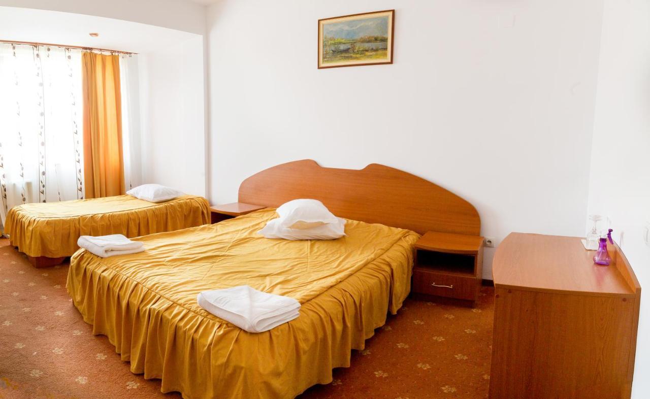 Hotel Atlantis Tulcsa Kültér fotó